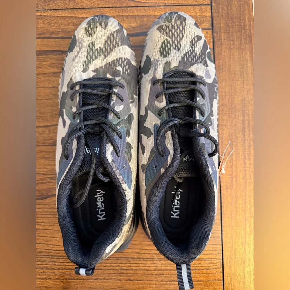 NWOB Men’s Krisley Trail Running shoes. Size 14 Men’s